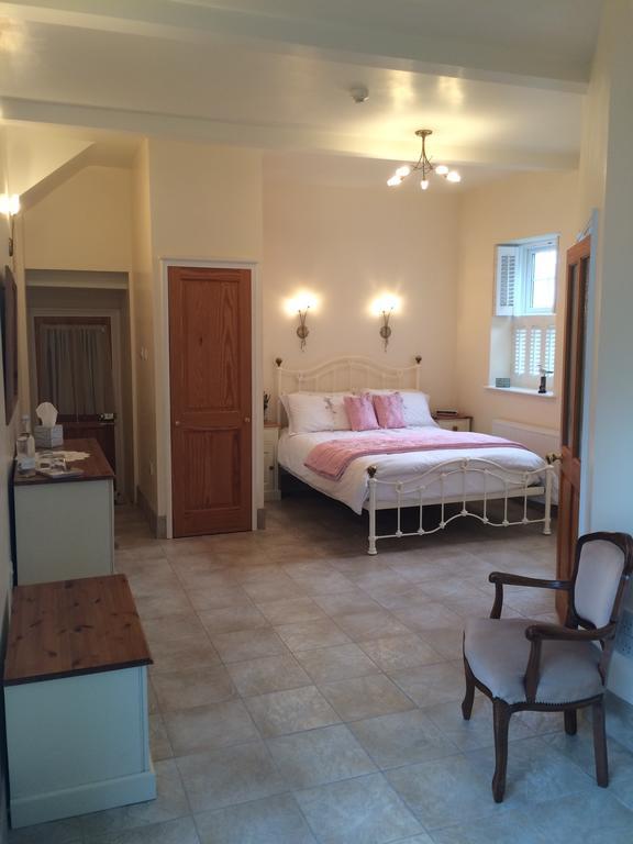 Strathmore Bed & Breakfast Дувр Экстерьер фото