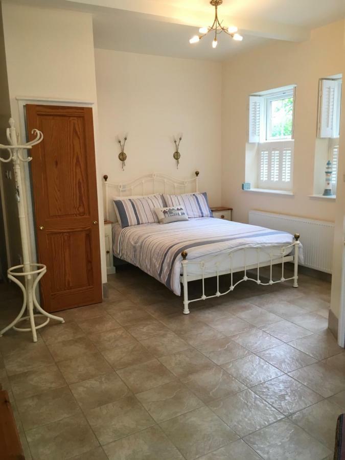 Strathmore Bed & Breakfast Дувр Экстерьер фото